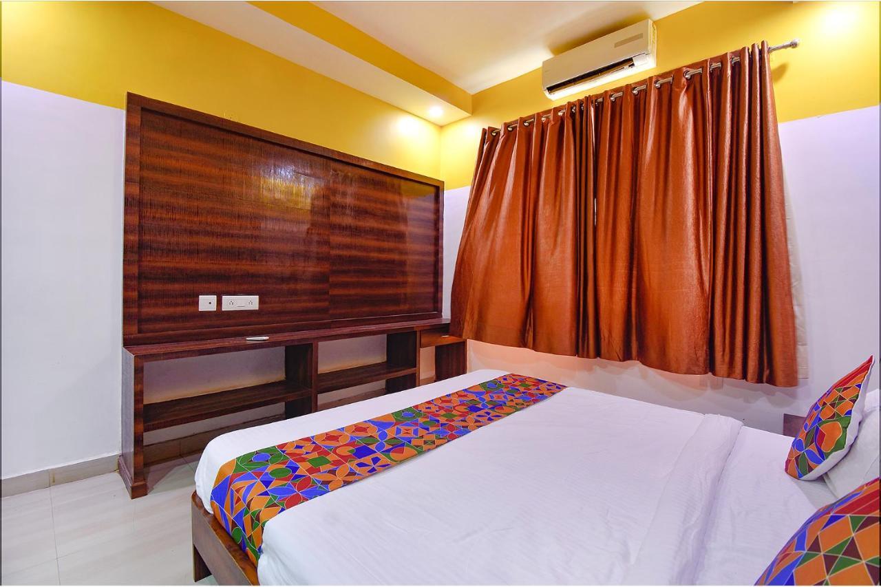 Fabhotel Ocean View Apartment, Dabolim Old Goa Exteriör bild